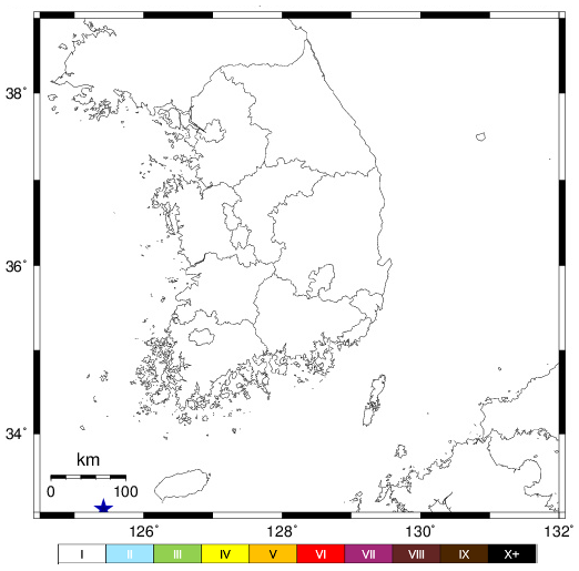 제주 서귀포시 서쪽 108km 해역 33.09˚N,125.42˚E (± 3.5 km)